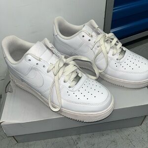 Nike Air Force 1 '07 White Sneakers